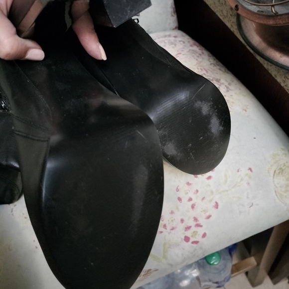 Guess Over The knee boots with a mirror inner heel 🔥🔥🔥 - Picture 4 of 4